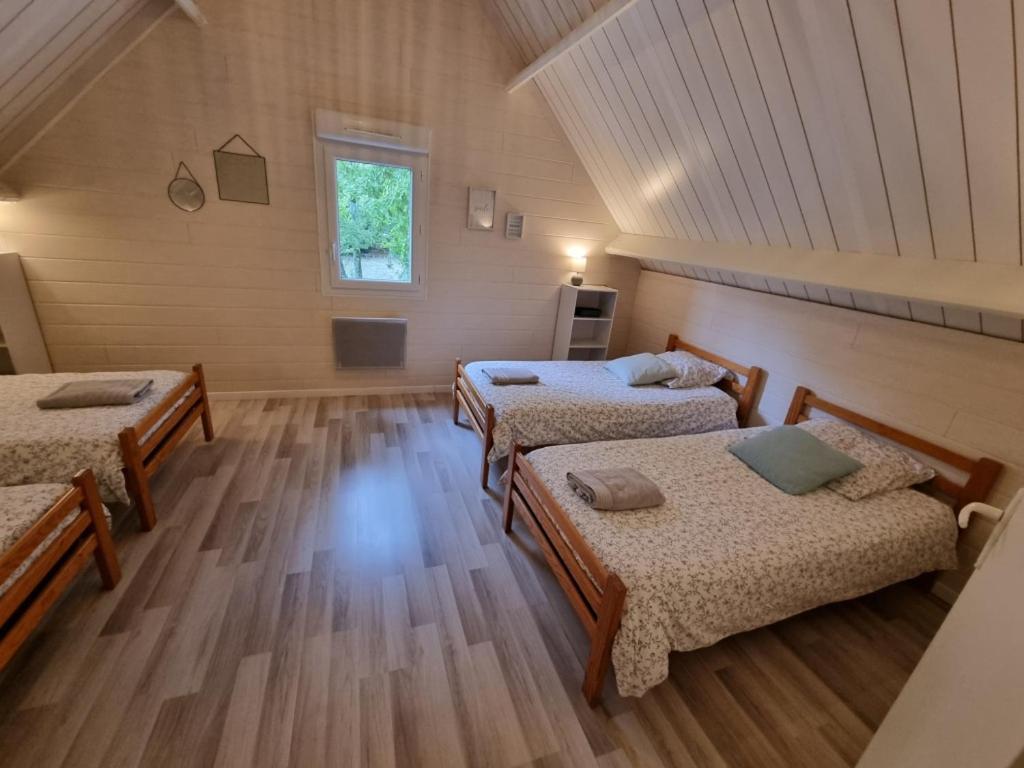 Les Chalets De Saumur, Piscine & Parc Boise, 100M Du Cadrenoir Bagian luar foto